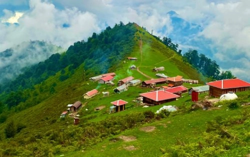 طبیعت زیبای ایران را از گیلان و مازندران تا گلستان را با doghol ارزانتر کشف کنید.